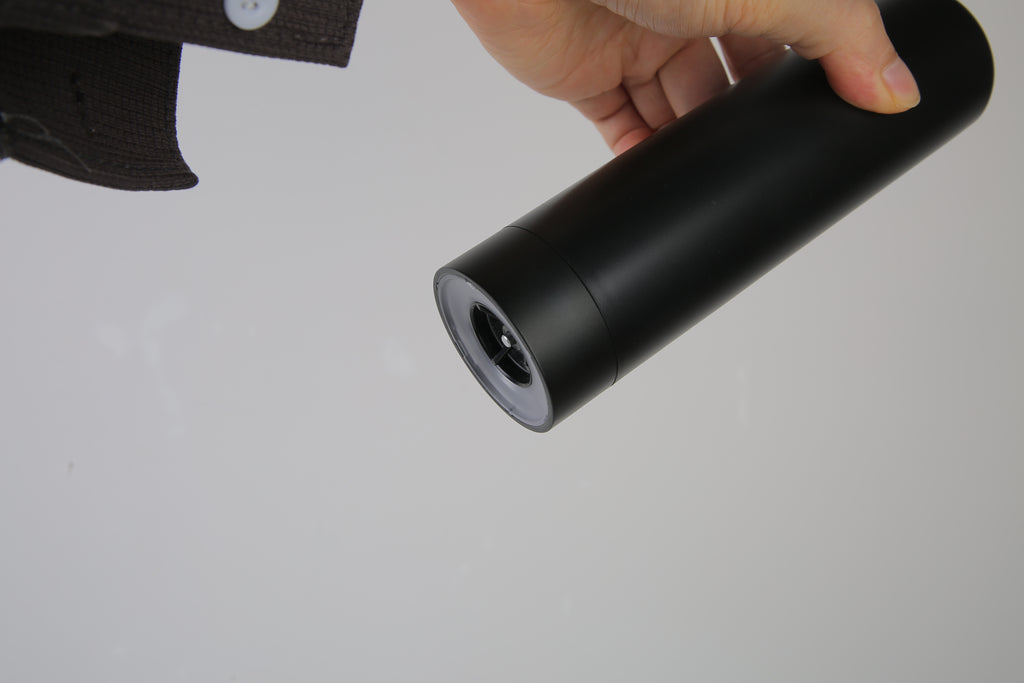 1Pc  Electric Pepper Grinder USB Rechargeable Pepper Mill Automatic Salt Grinder With 6 Adjustable Coarseness LED Light 110ML Container One Hand Operation For Kitchen Essential